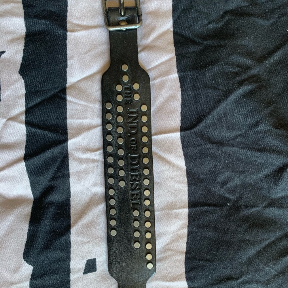 Leather bracelet